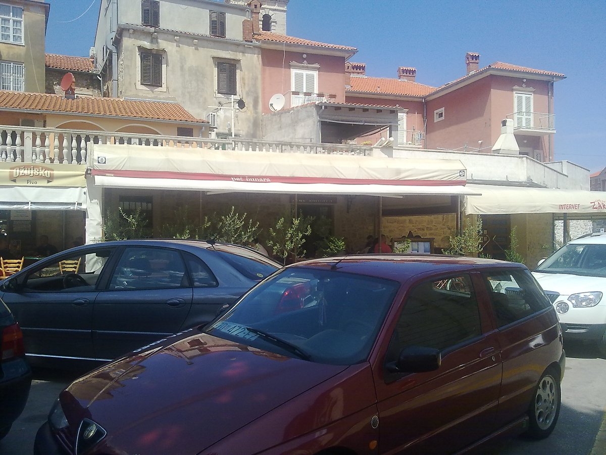 Mladen Valentić tweet media