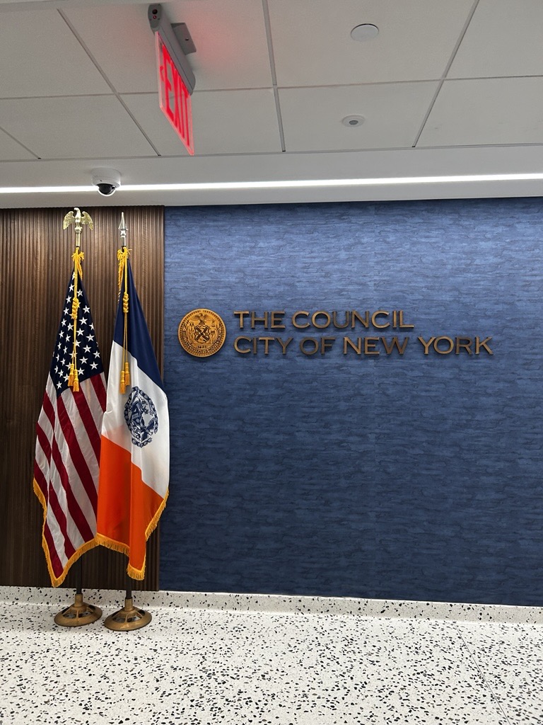 NYCImmigrants's tweet photo. In addition to MOIA Commissioner Ali’s testimony this week in support of NYC’s #SanctuaryCityLaws, our External Affairs Team was on the ground at the @NYCCouncil's hearing on immigration.
Our team was there to provide key City #KYR resources and other resources to attendees and participants in LL30’s top 10 languages to support and keep #ImmigrantNewYorkers safe & informed.