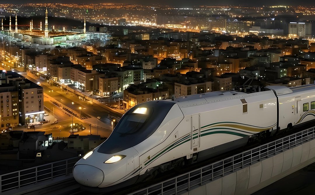 KSANews's tweet photo. أكثر من 700 ألف راكب عبر قطار الحرمين السريع منذ بداية شهر رمضان https://t.co/iDIJWkV32C https://t.co/fwE1KVRJR1