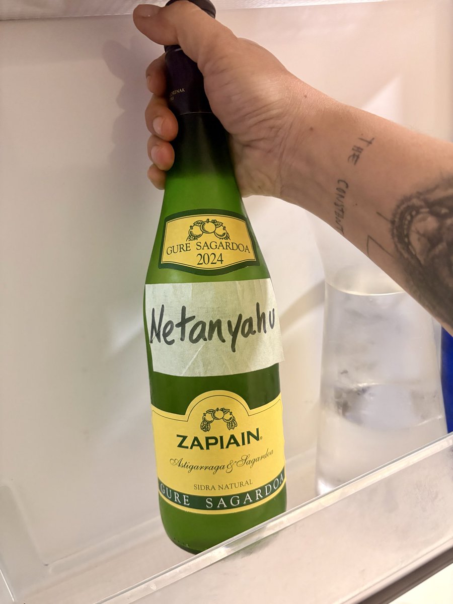 Lechuga Feroz 🔻 tweet media