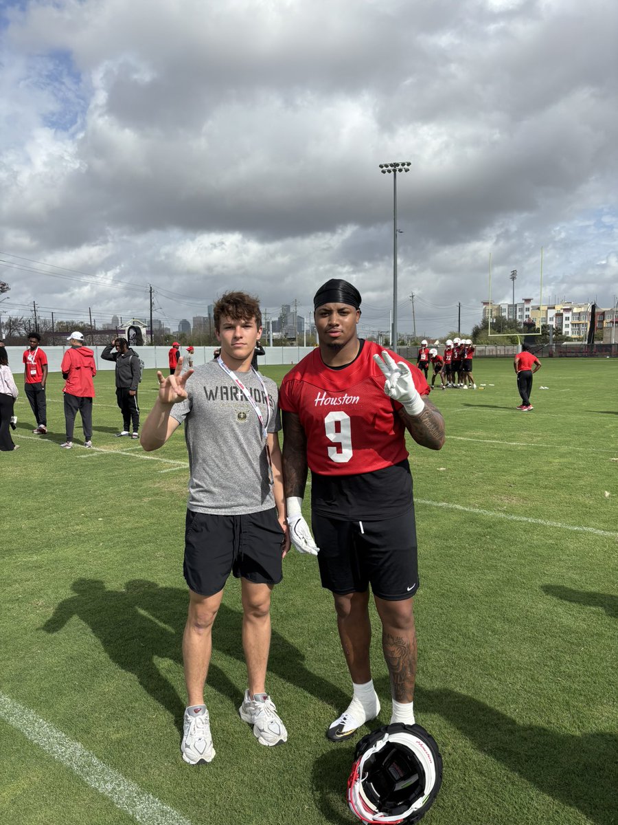 Carter Francis tweet media