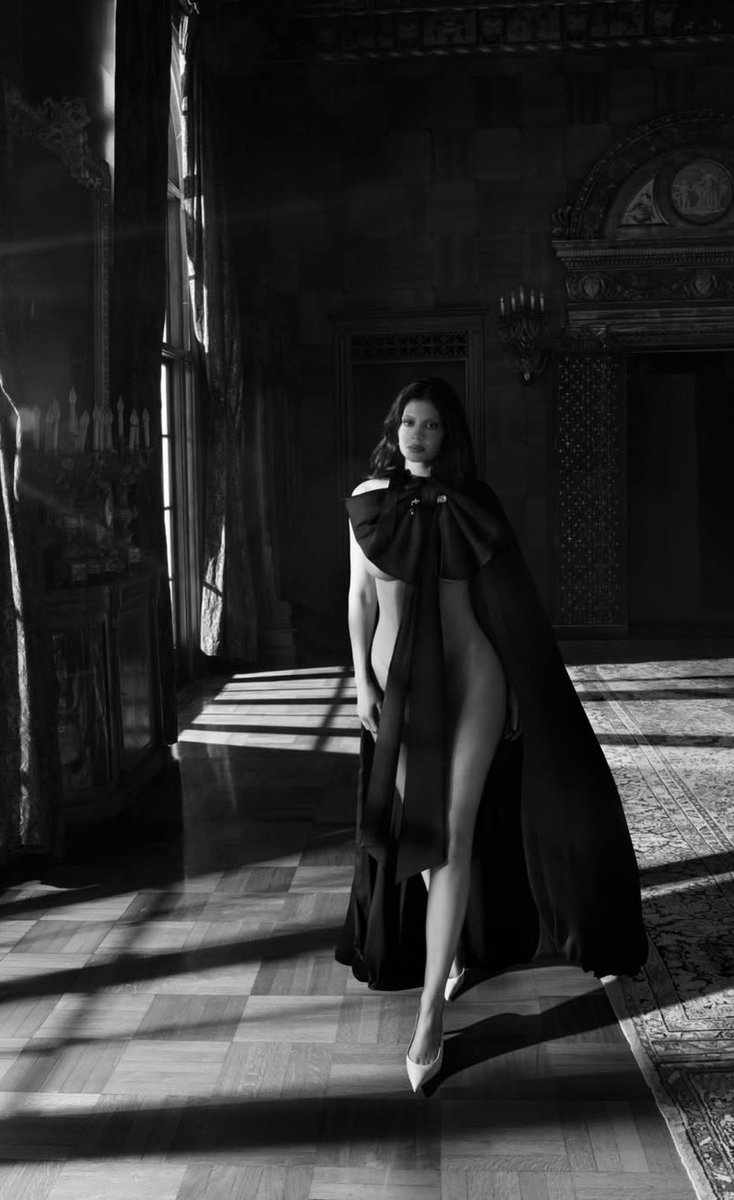 𝗞𝗜𝗡𝗚 † 𝗞𝗬𝗟𝗜𝗘 tweet media