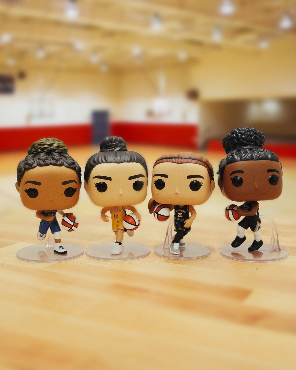 Hot Topic tweet media