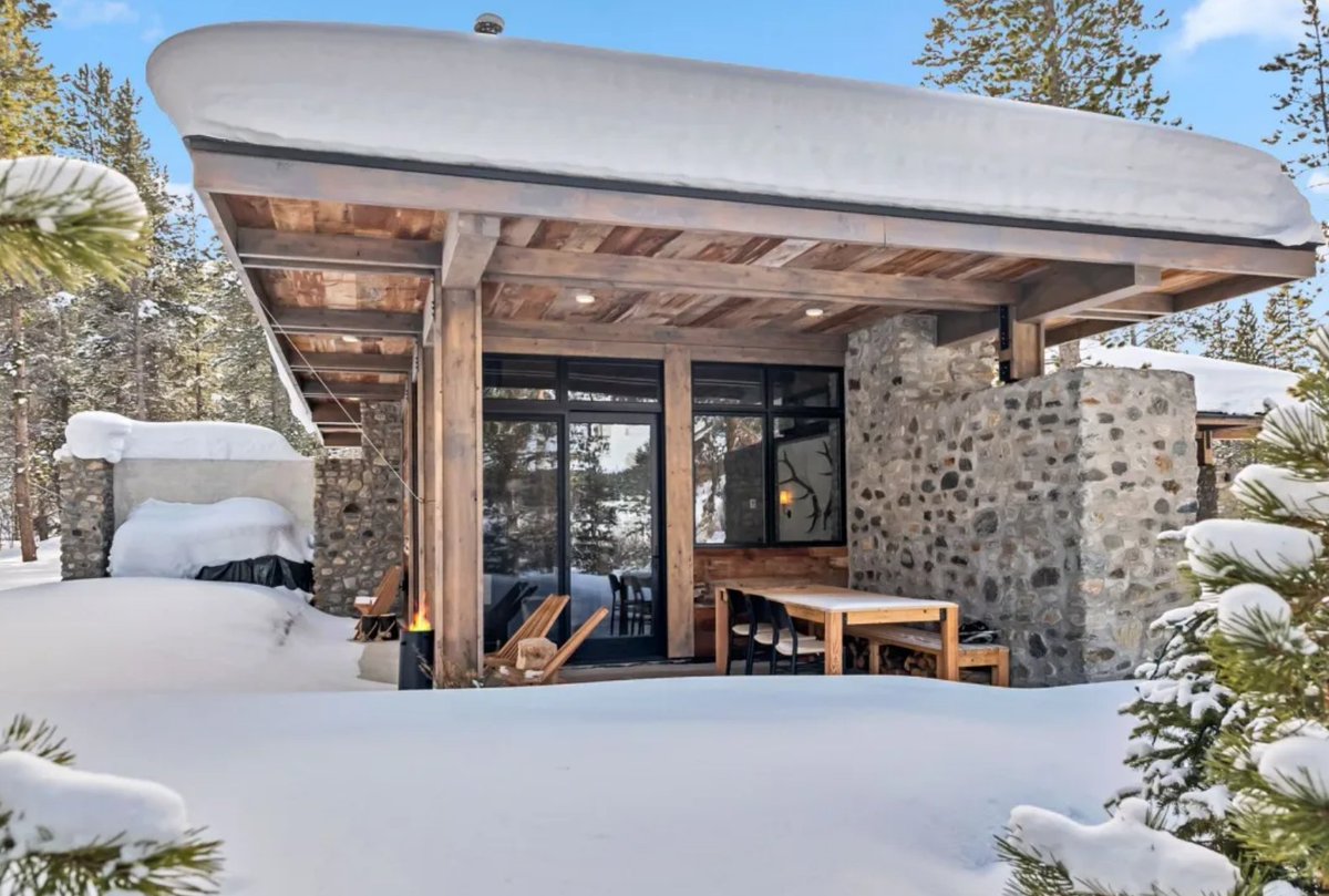 LuxuryRealEstate.com tweet media