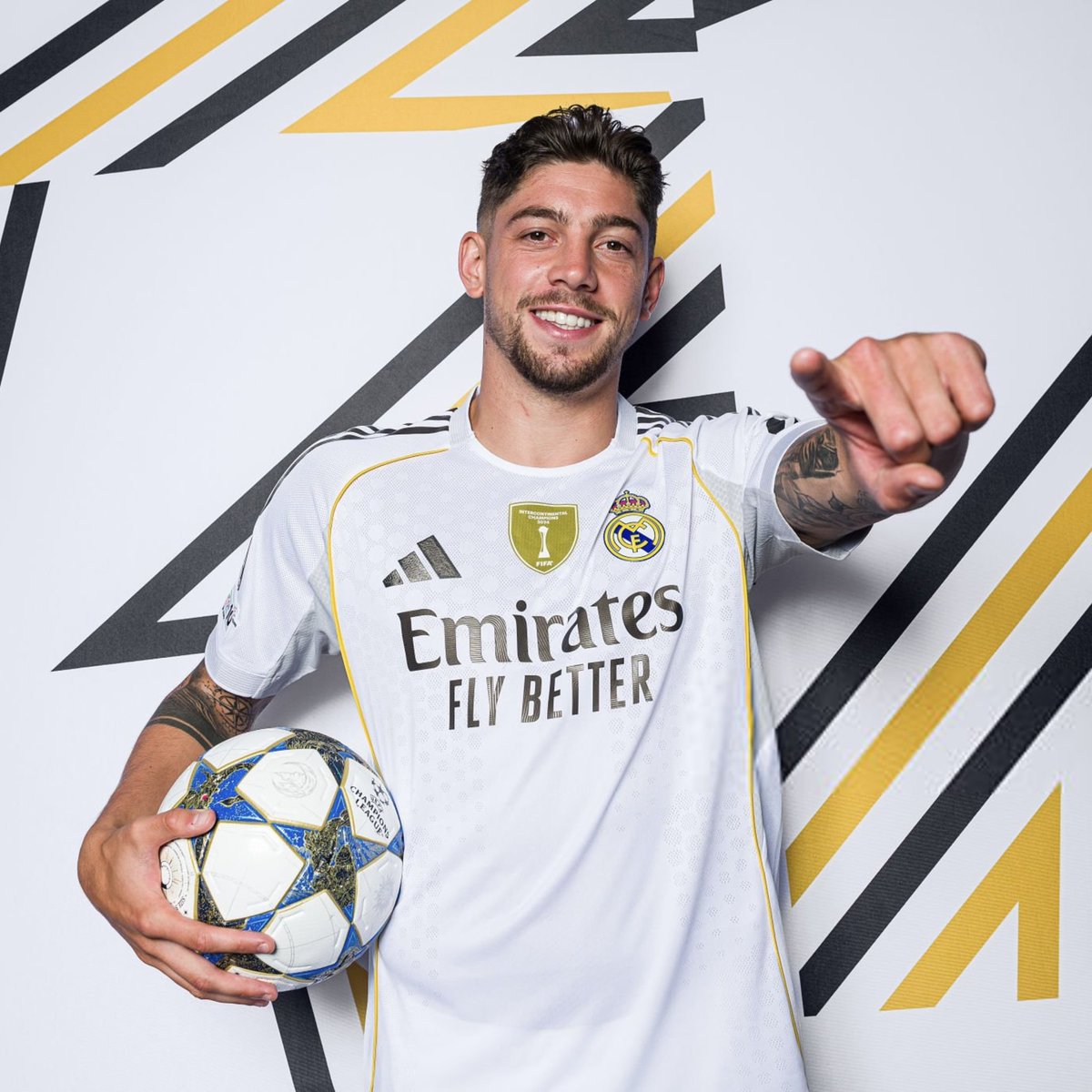 RMCF_Minuto93's tweet photo. 🔥🇺🇾バルベルデのできることリスト

・理不尽ミドル
・ゴラッソ量産
・チームのために走りまくる
・爆速で相手置き去り
・右WGでCL優勝
・右サイドハーフ
・左サイドハーフ
・インテリオール
・ボランチでCL優勝
・アンカー
・右SB
・左SB
・変なゴールパフォーマンス
・シティ戦でハットトリック⇦New https://t.co/6pQmKxxU71