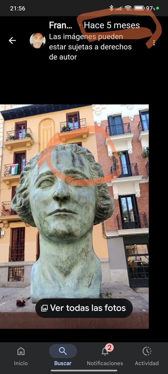 AHWardork's tweet photo. El mismo busto con las mismas manchas, HACE 5 MESES.
@PSOE sois unos fabricantes de BULOS https://t.co/DThzafkDDo