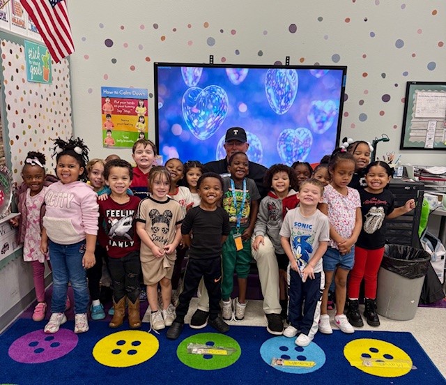 TISD_GoYellow's tweet photo. What a GREAT morning at Real Men Read at MDECA! 
📖💙🚍
TISD Transportation is proud to support programs that encourage literacy, mentorship, and a lifelong love of reading.
#RealMenRead #LiteracyMatters #CommunityStrong https://t.co/AyWjGZLgIf