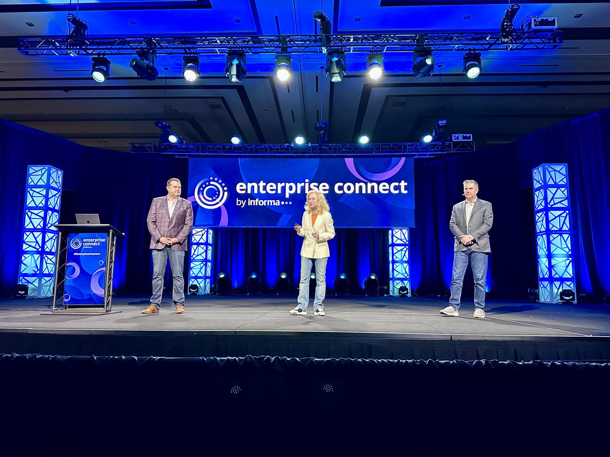 RingCentral tweet media