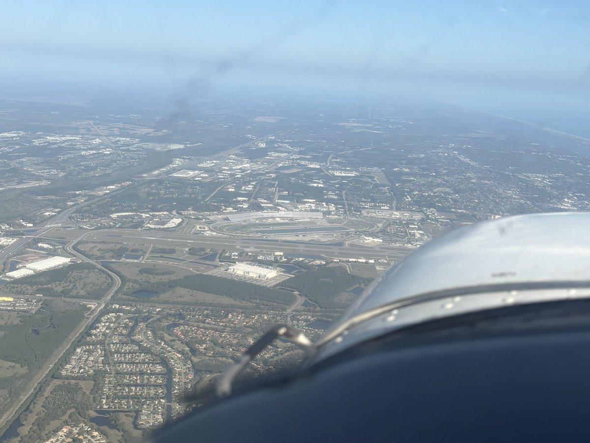 Vik 🔜 MP, MFF tweet media