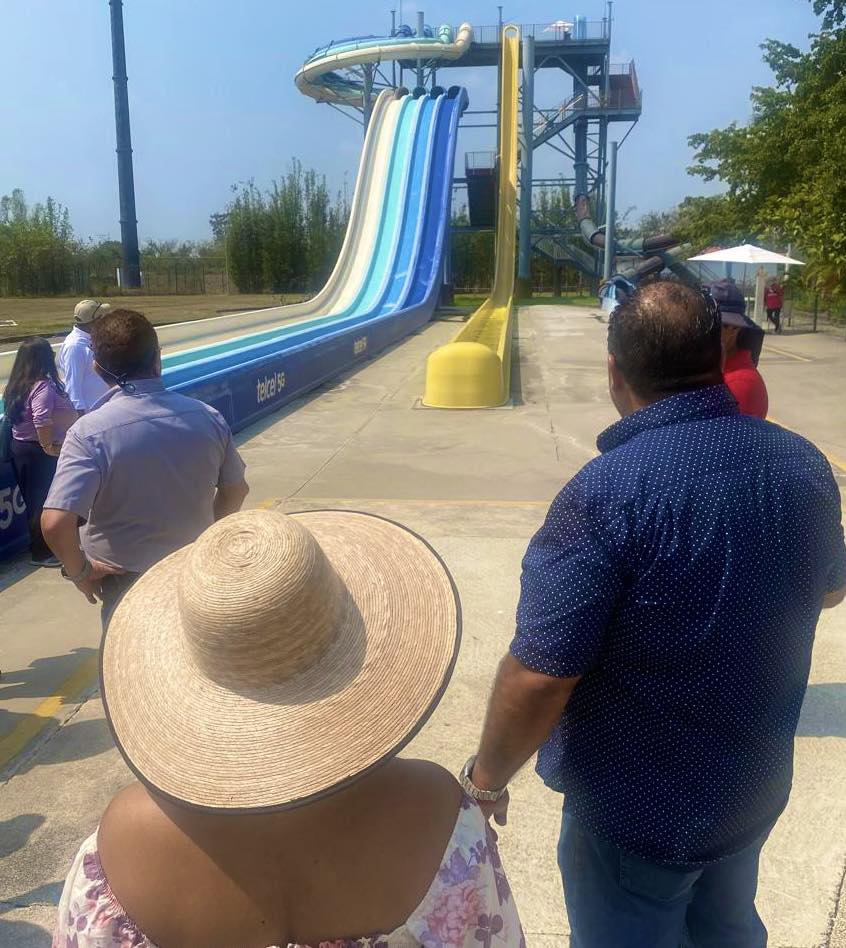 En representación de nuestro Presidente, Ing. <a href="/JorgeAlardinC/">JORGE RAFAEL ALARDÍN CÓRDOVA</a>, el Dr. Carlos Raúl Velázquez Hernández, Presidente del <a href="/cavbirmex/">CARLOS RAÚL VELÁZQUEZ HERNÁNDEZ</a>, asistió al Desayuno y Presentación de la Agenda 2026 de Cool Planet A.C., realizado en el Parque Acuático Inbursa. 
#LaFuerzaDeTodosJuntos