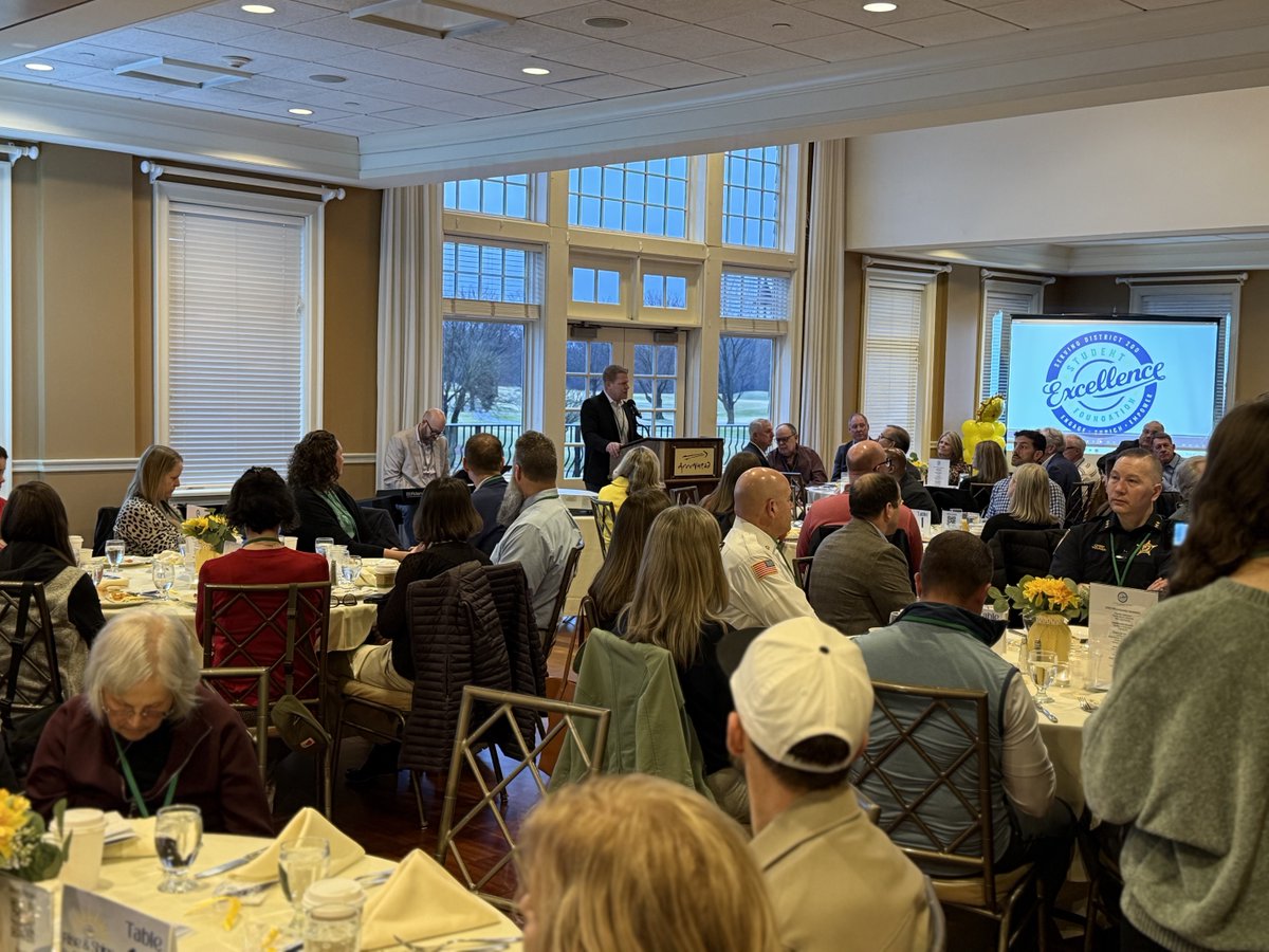 Student Excellence Foundation tweet media