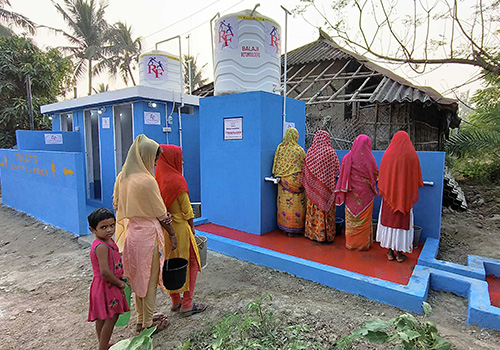 In 2025, Hidaya installed 1,131 water hand pumps, 75 water wells, distributed over 50,000 liters of water daily via water tanker, and installed 40 community water stations and restrooms via the Clean Drinking Water project. Find out more and donate at: hidaya.org/environment/cl…