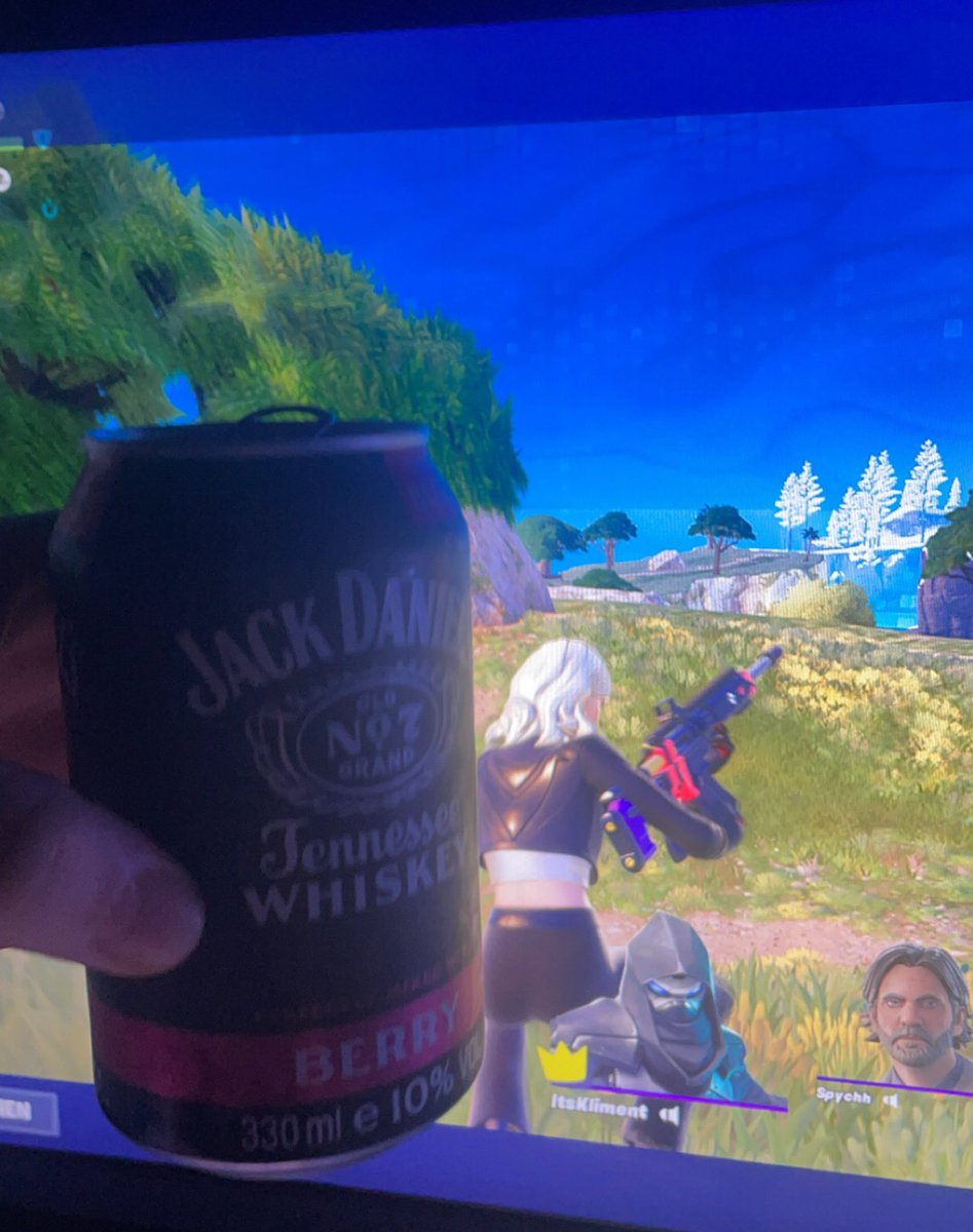 ketaknax's tweet photo. das nennt man ein gutes leben freunde ^^ https://t.co/2WvZLPOkv9