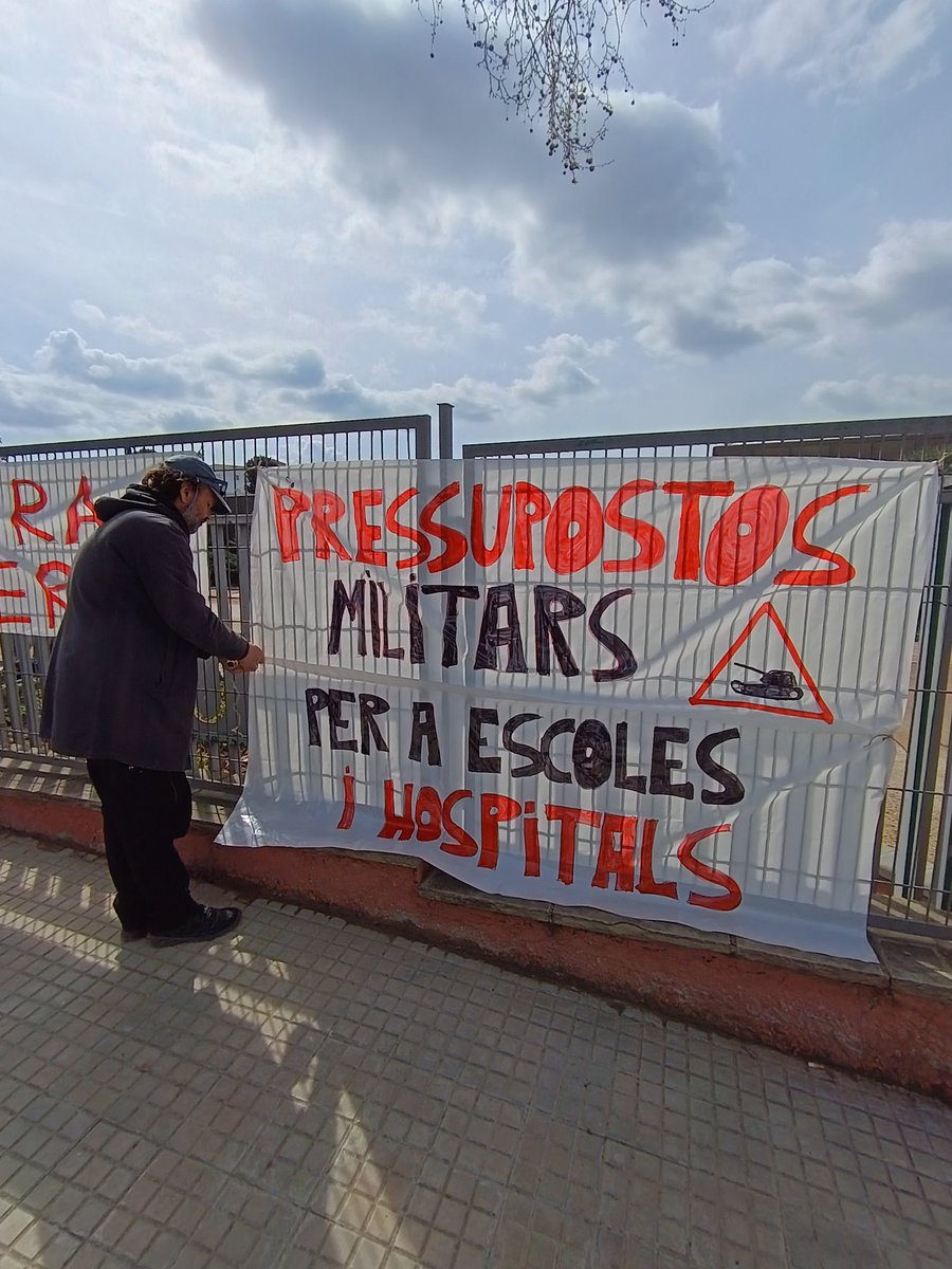 desmilitaritzem tweet media