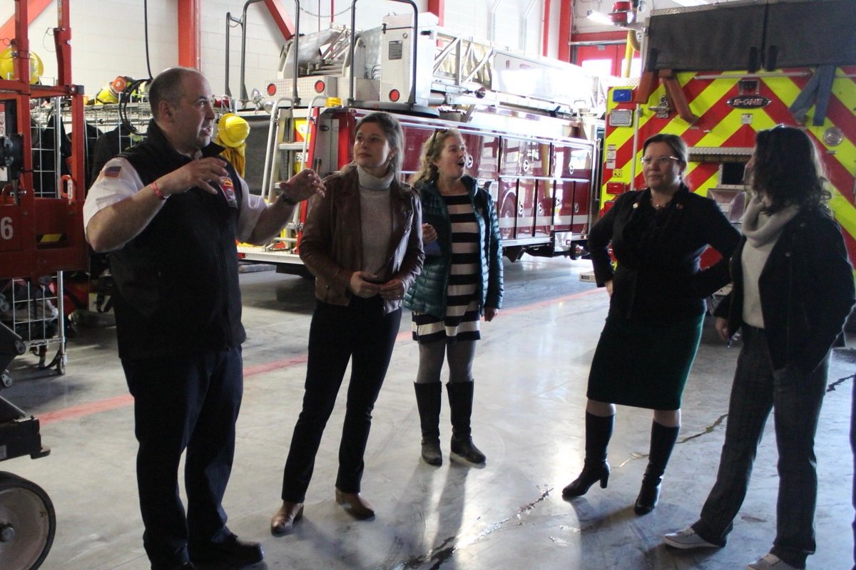 Congresswoman Maggie Goodlander tweet media