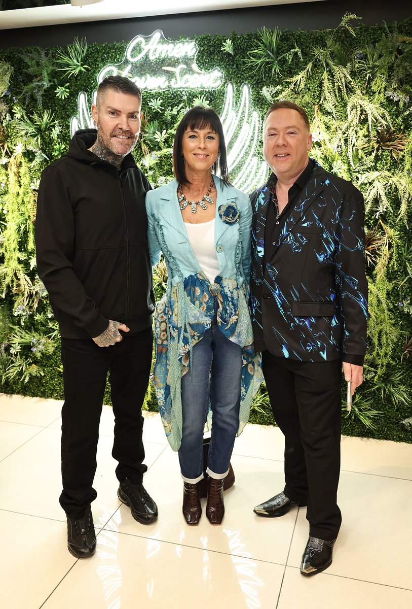 Robin Elliott tweet media