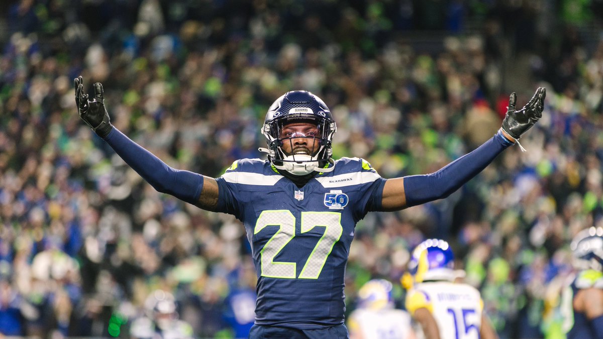 Seahawks's tweet photo. A lot of plays made in Seattle.

More photos » https://t.co/0lX2C3WBxi https://t.co/06pEBn8FUy