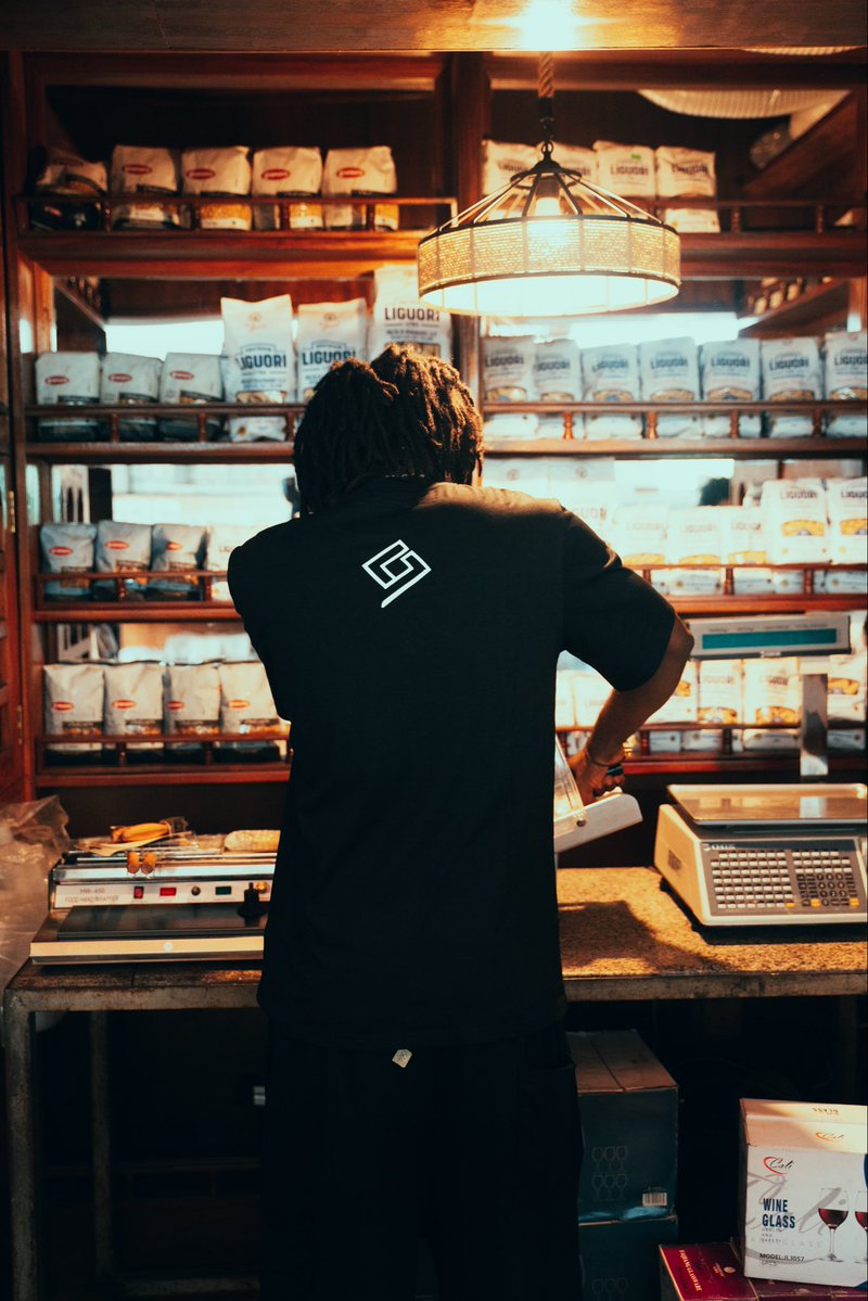 LIVINGLARGE INC tweet media