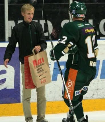 Einar tweet media