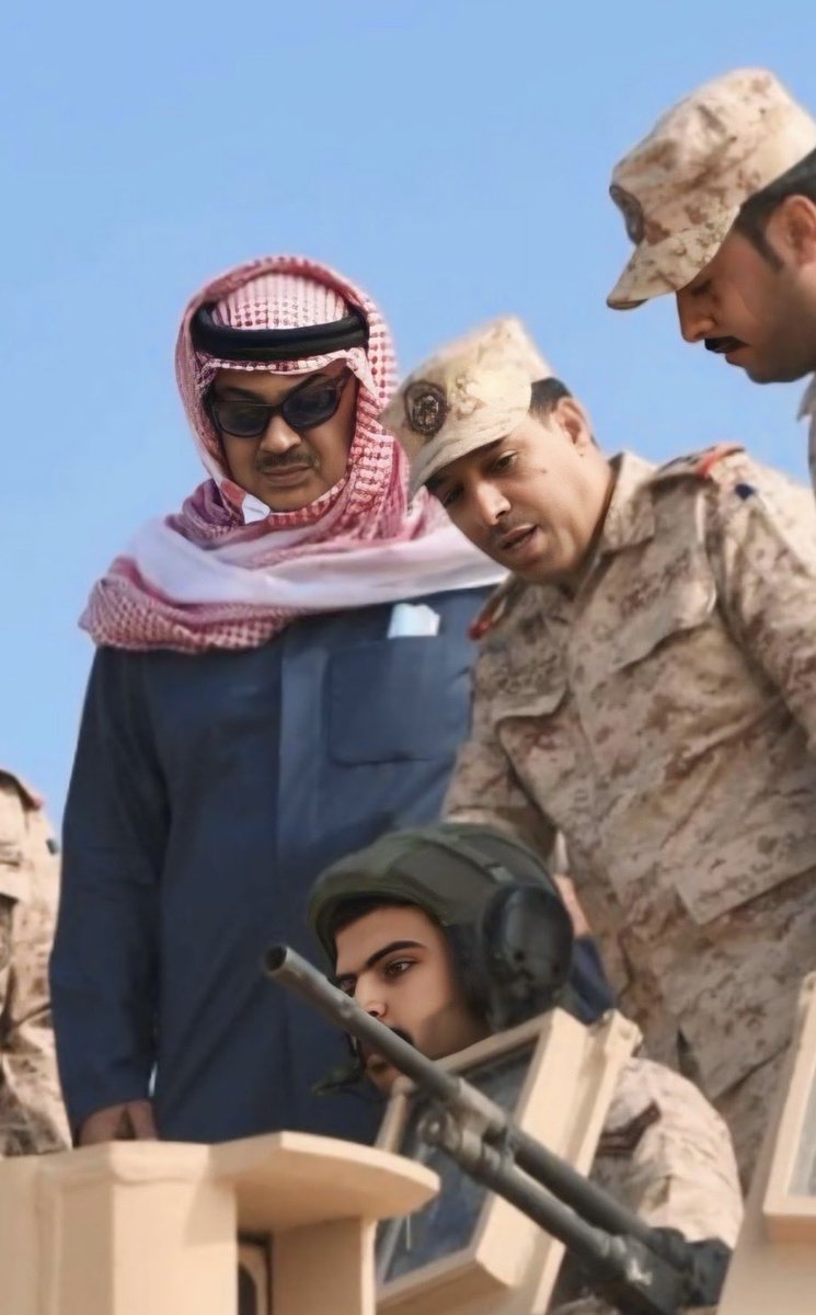 إلك القسم مبرور    ...     يا دار الابطال 
لـ امنك و امانك جيش فـ ارواحهم زِهد

 يا خامني  " الكويت من دونها رجااال "
واول من يلبي نداها     ....    ولي عهد  

#الكويت
#ايران 
#الشيخ_صباح_الخالد