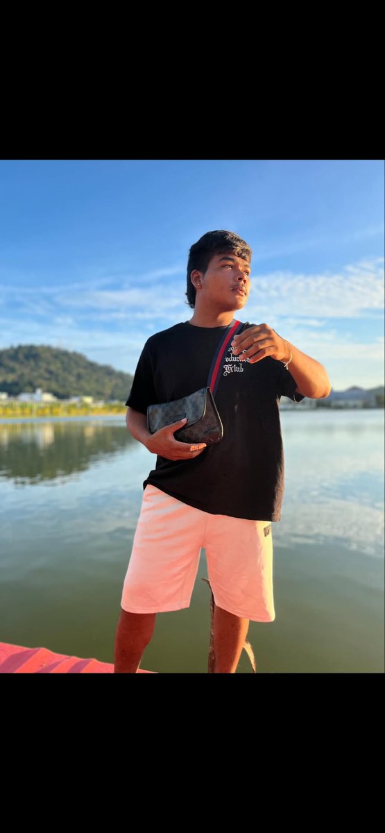 💢 สิบสี่ ตุลา 💢 tweet media