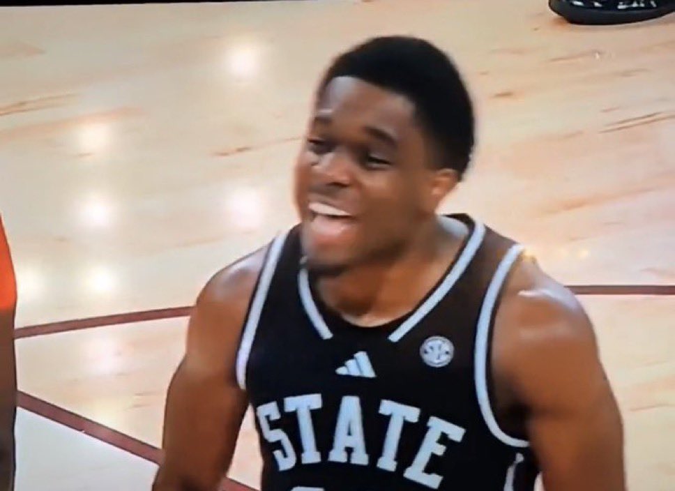 BartardBarner's tweet photo. @HailStateMBK LEAVE STATE!!! https://t.co/6laDk4qXy9