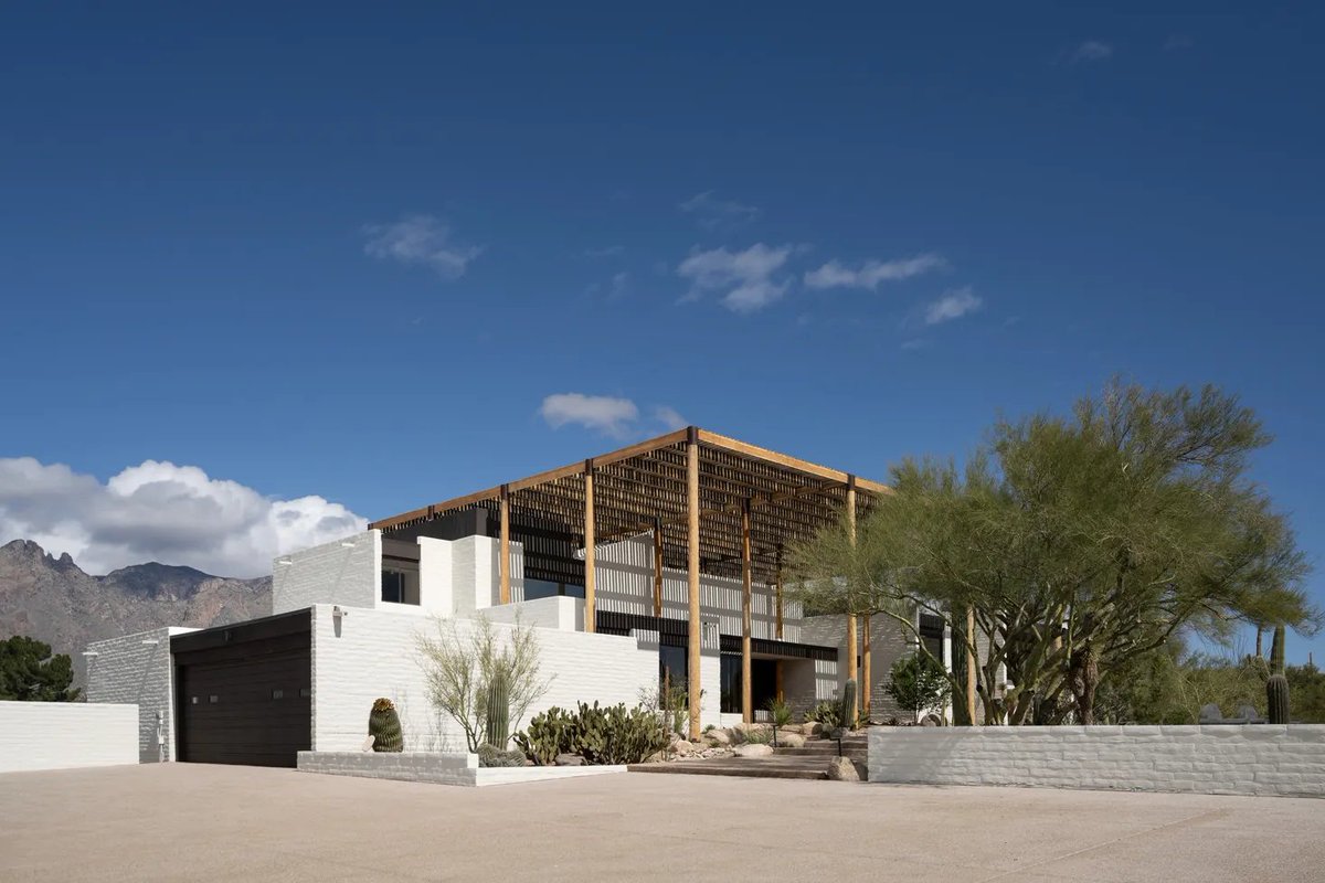 kotecinho's tweet photo. Judith Chafee's Ramada House
Tucson 🇺🇸

Casey W Smith
