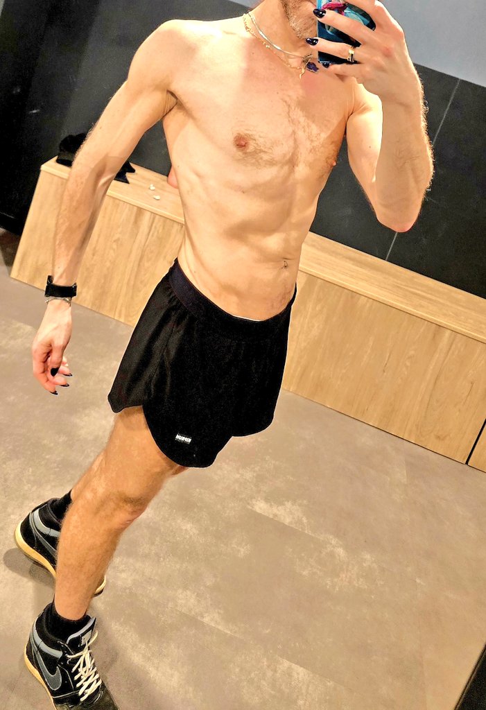 Pup_newborn tweet media