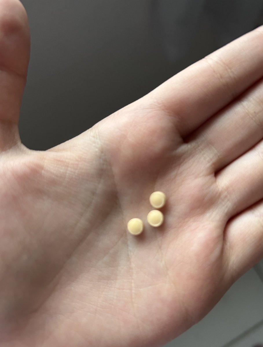 mah ✮ (-6/11) tweet media