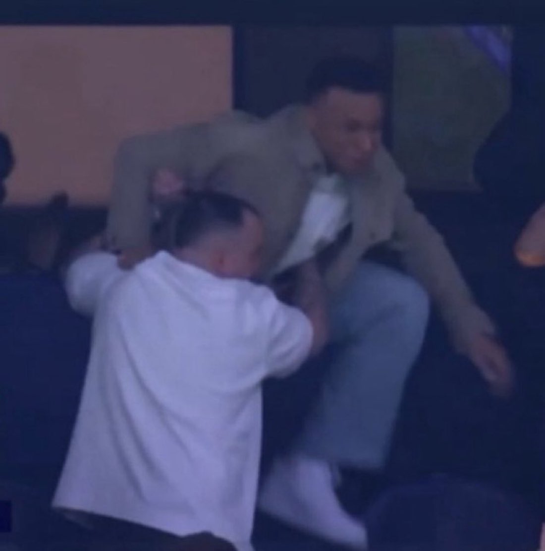 أبو صطيف JM tweet media