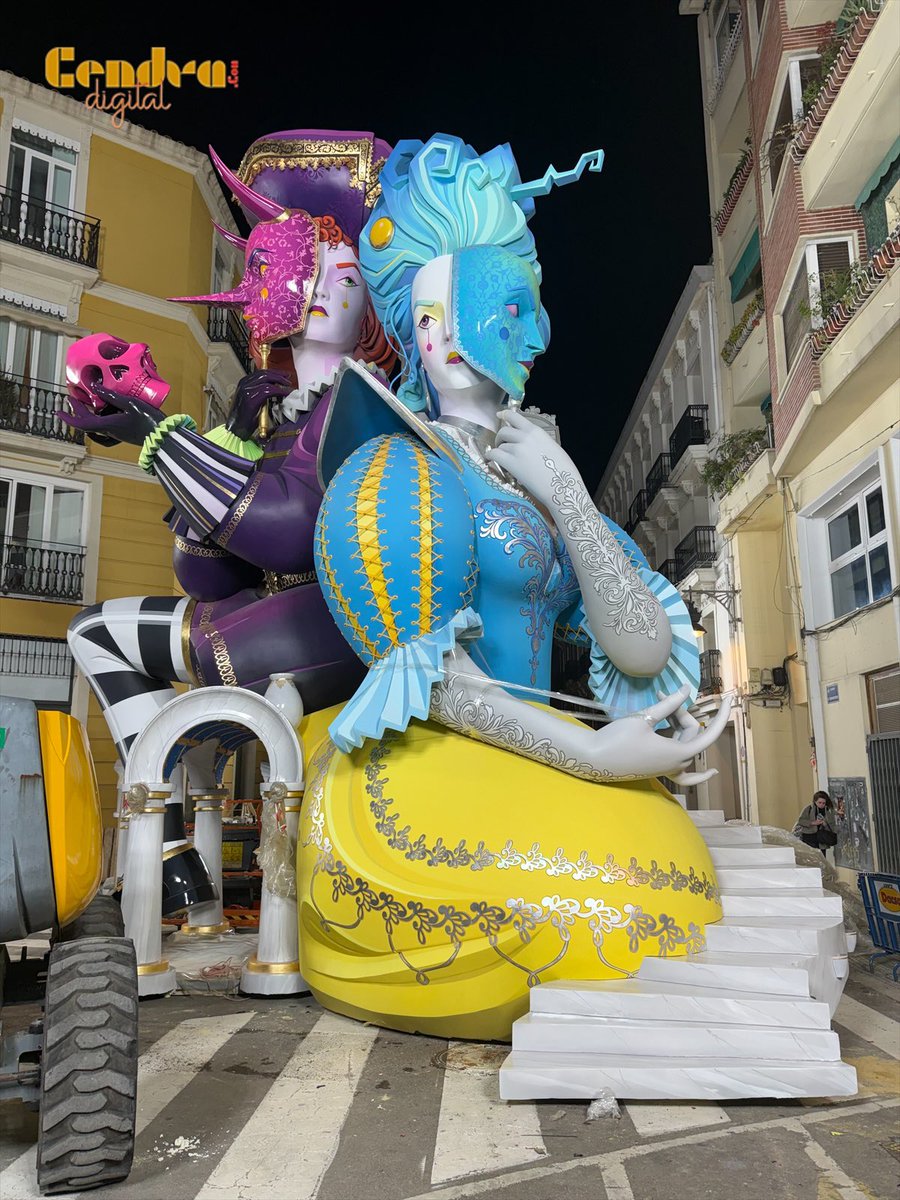 CendraDigital's tweet photo. Plantà Falla Espartero-Ramón y Cajal, de Vicente Martínez https://t.co/hWLsUh9f4o