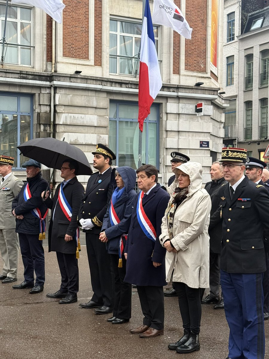 MadyDorchies's tweet photo. #Hommage 

Ce #11mars, à #lille et  #Arras je représentais @xavierbertrand  aux cérémonies d’hommage aux victimes du terrorisme 

Un moment de recueillement en mémoire aux victimes et en soutien à leurs familles et à leurs proches.

Ensemble, n’oublions jamais. 🕊️

#mémoire https://t.co/LphZglyLvY