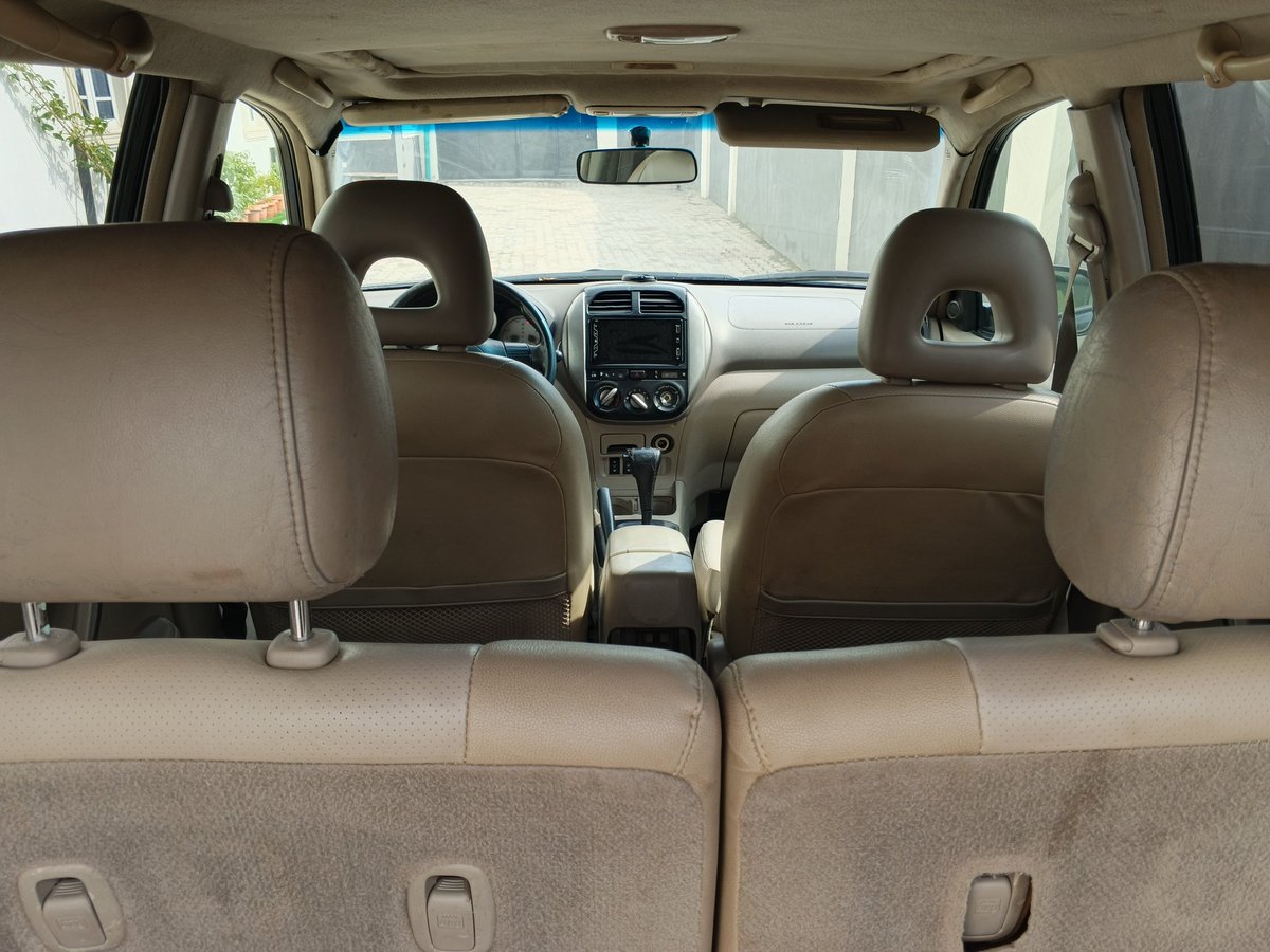 hellolouis2003's tweet photo. 2005 Rav4. Buy and Drive https://t.co/sIAULfoJLI