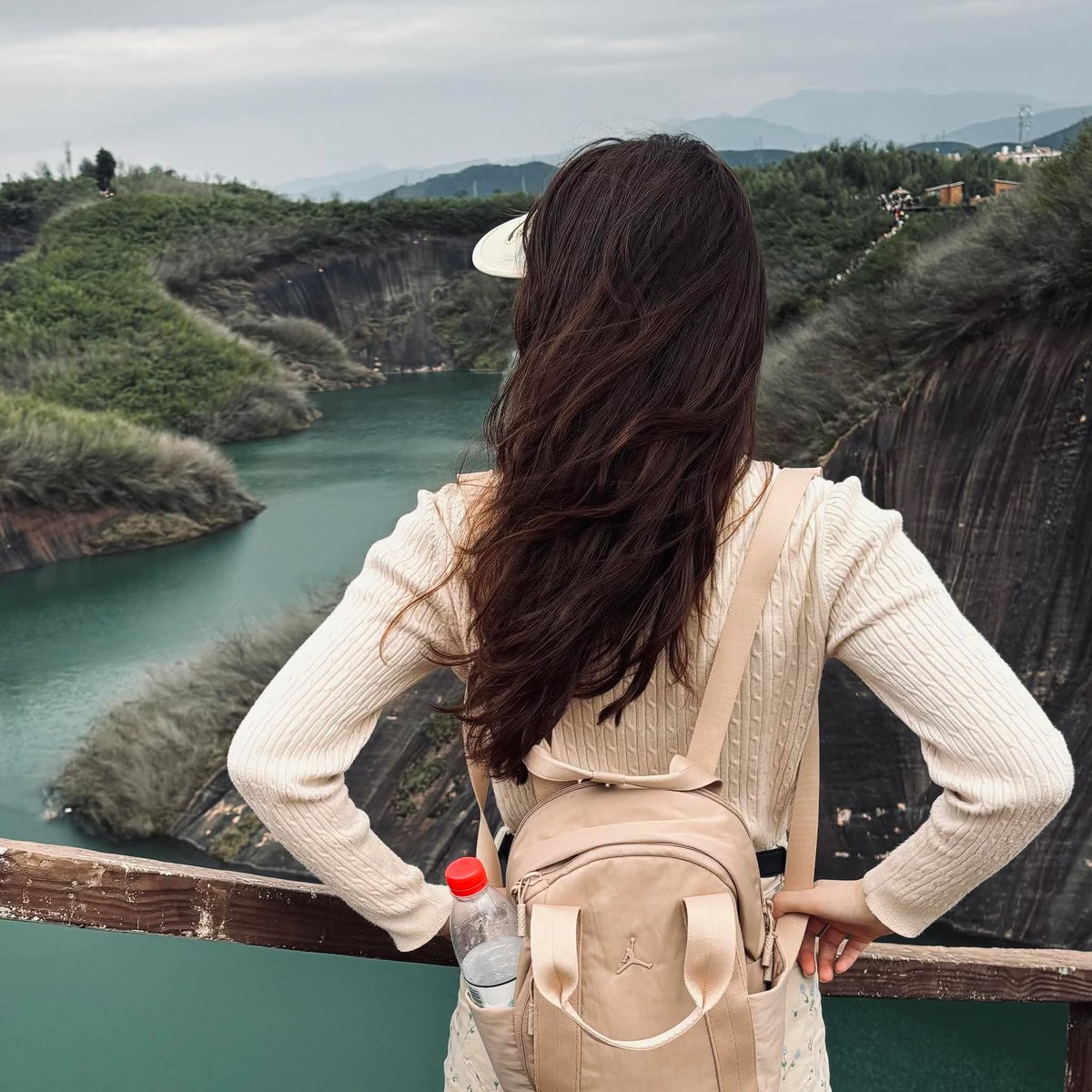 W6MOQ's tweet image. 👸 #YL {young lady} #hamradio 🇨🇳
🇨🇳 🇨🇳 Miss Liu Xiaoyi in #Canton #China 💙 💛 #radiogirl 💯 💯 💯