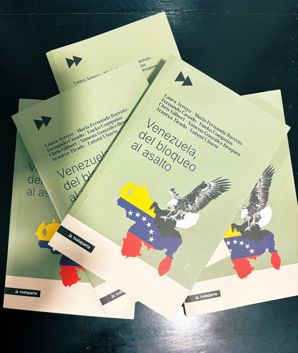 FernandoCasadoG's tweet photo. Recién salido del horno el libro colectivo que he tenido el honor de escribir con vari@s amig@s y colegas y que ha sacado en un tiempo récord @txalapartatik https://t.co/42yUUgUysj