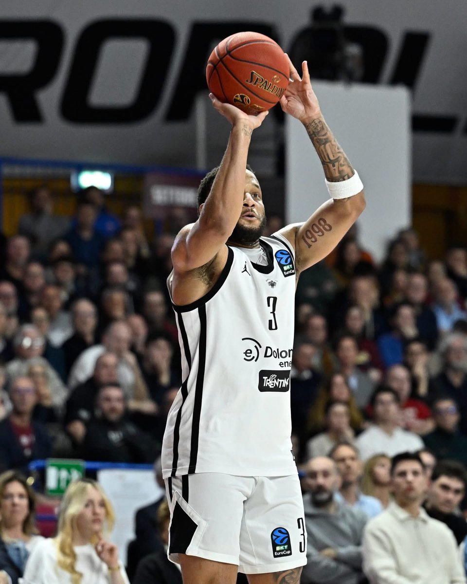 Andrea Calzoni tweet media