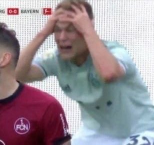 ❄️ Fabi Neuer 📖 tweet media