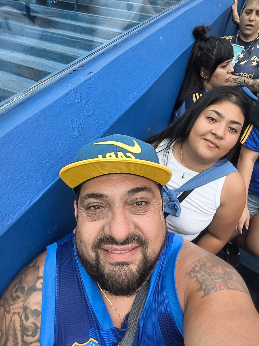 ArielMarcelo74's tweet photo. #TUFOTOBETSSON
EN EL TEMPLO!! https://t.co/r0B65AR3K1