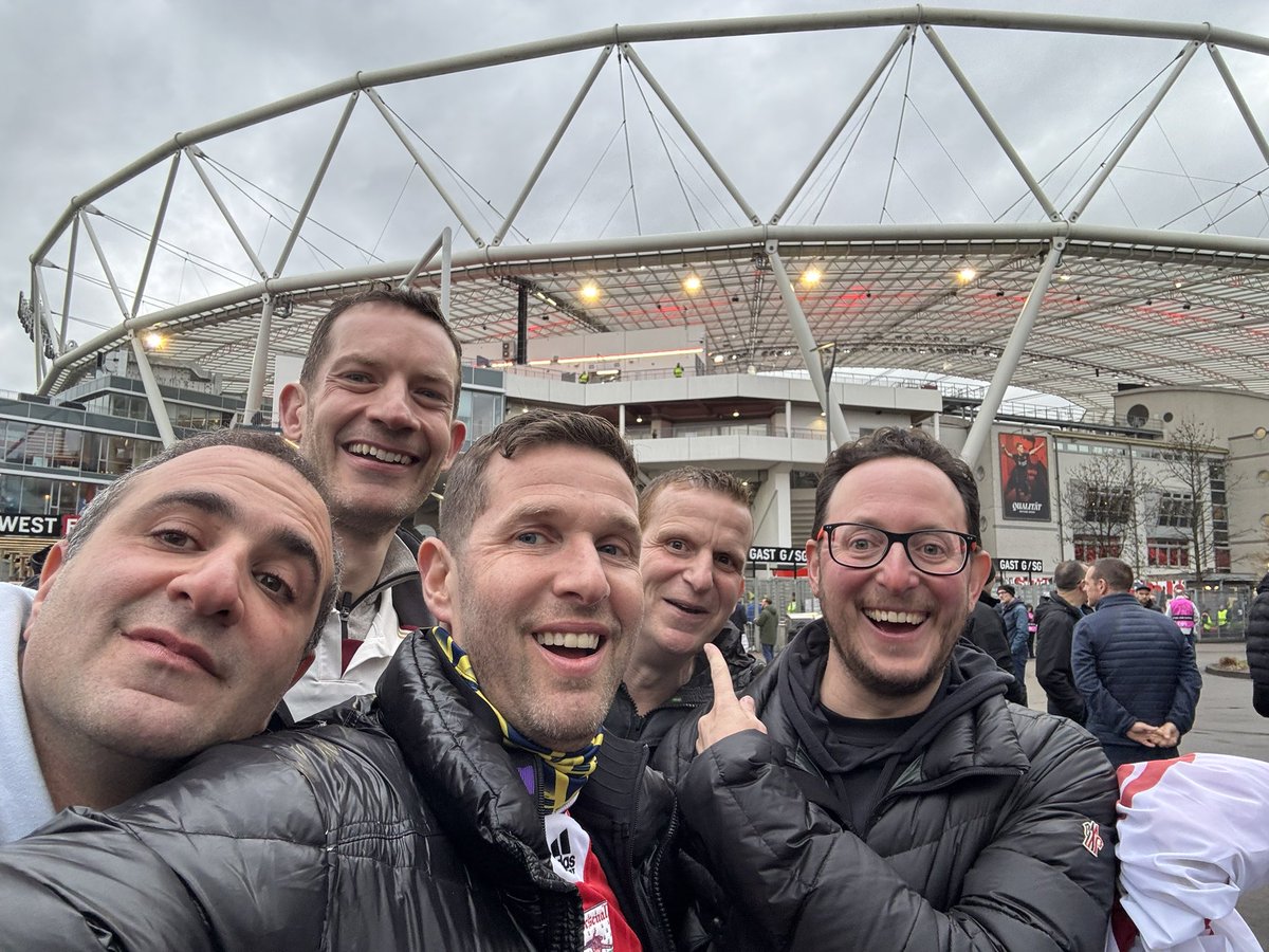 Andrew Emden tweet media