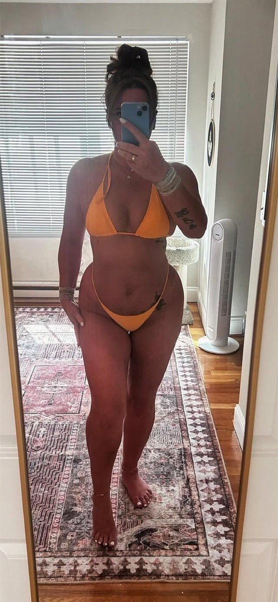 Hot fat ass MILF  $45 until cum calls and sessions…all calls come w a premade, telegram Presley11. DM for snap only when payment ready. #BuyingContent #MILF #secretseller