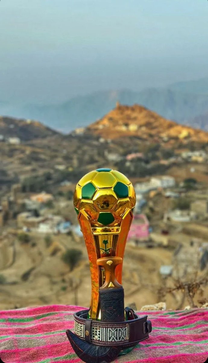 نرجس المالكي tweet media