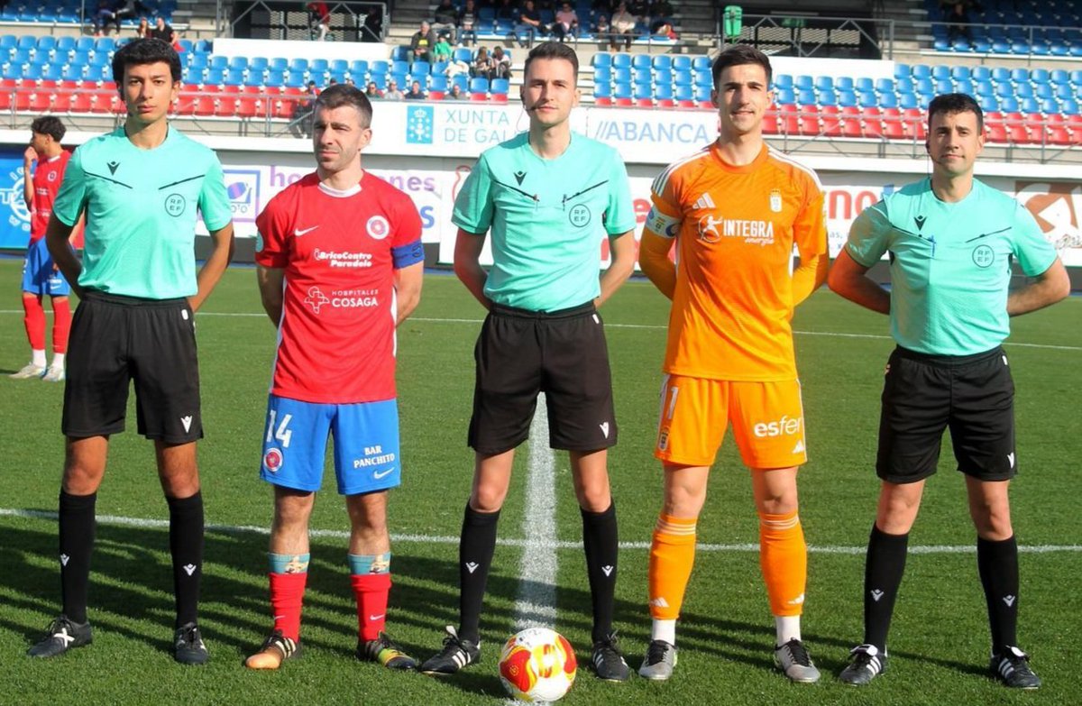 ArbitrosNavalOf's tweet photo. U.D Ourense VS Real Oviedo Vestusta
Segunda RFEF 
Árbitro: Carlos Agraz Díaz 
Árbitro Asistente: Dario Castañares Muñoz https://t.co/UyK1fefbi5