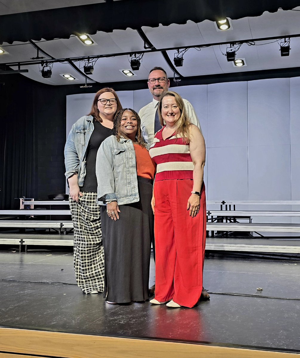 Rhoades Elementary tweet media