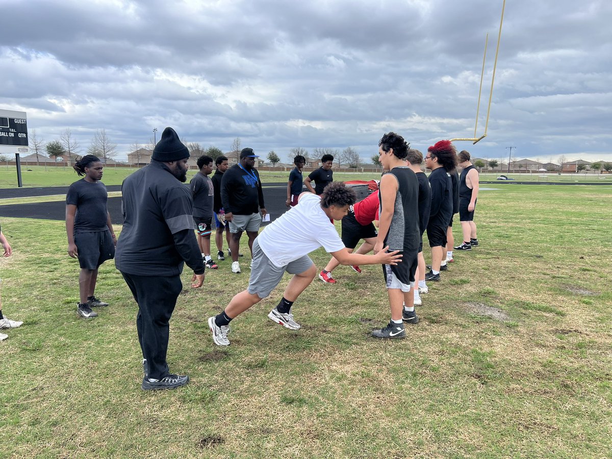 NFHS_FALCONS's tweet photo. Brown Bears going through Spring Drills with Defensive Staff! Can’t wait to get back tomorrow! #TEAMD #WAWG https://t.co/Bbsnj36QcQ