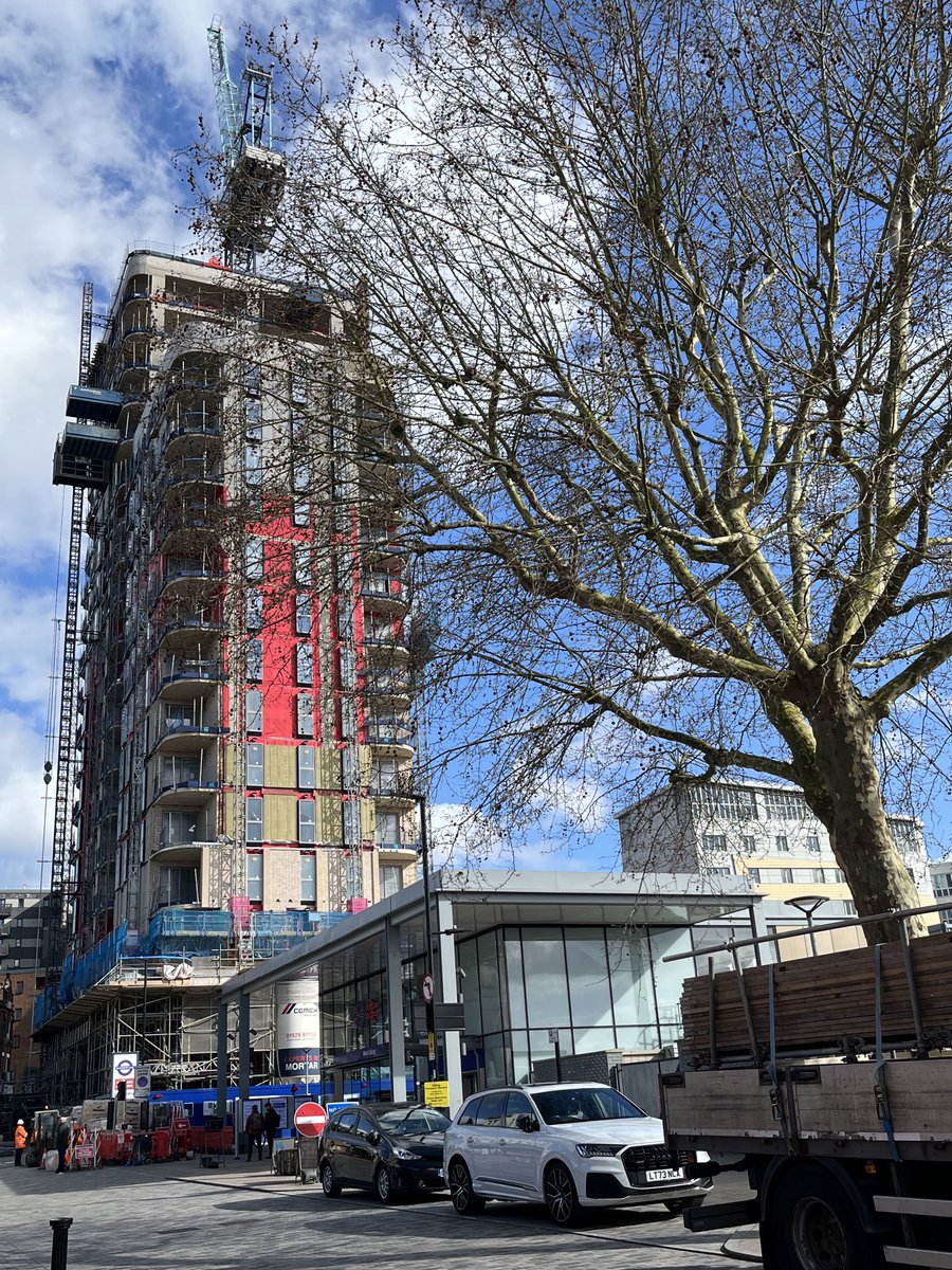 patyale's tweet image. Whoever gave planning permission for this monstrosity to be inflected on #Ealing, the “Queen of the Suburbs”? Ealing Council shld hang its head in shame.