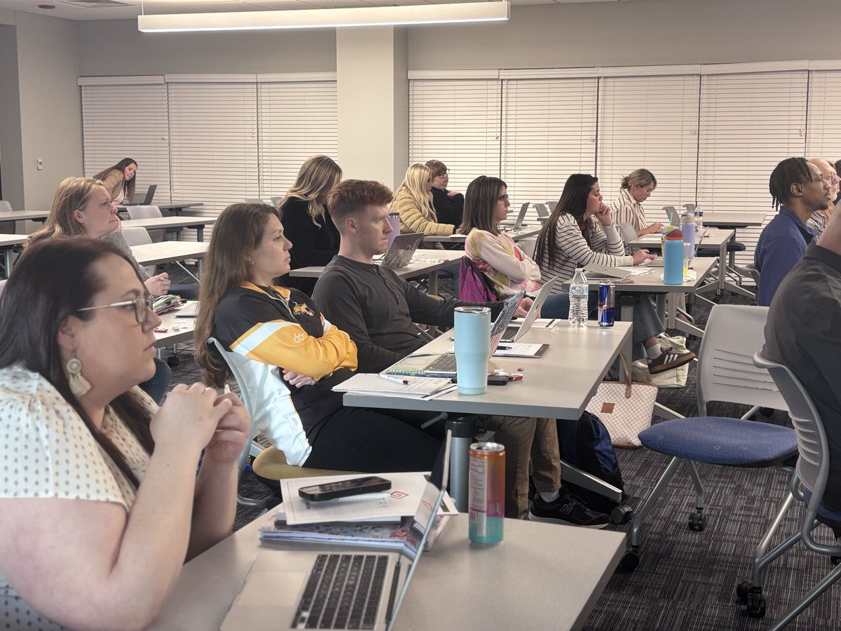 Amy Whitt tweet media