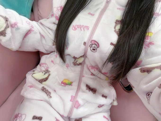 不吃香菜 tweet media