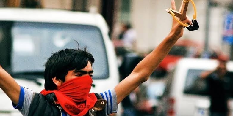 we live to keep the others alive, the ones they took from us.

#BerkinElvanÖlümsüzdür
#SaveProsfygika