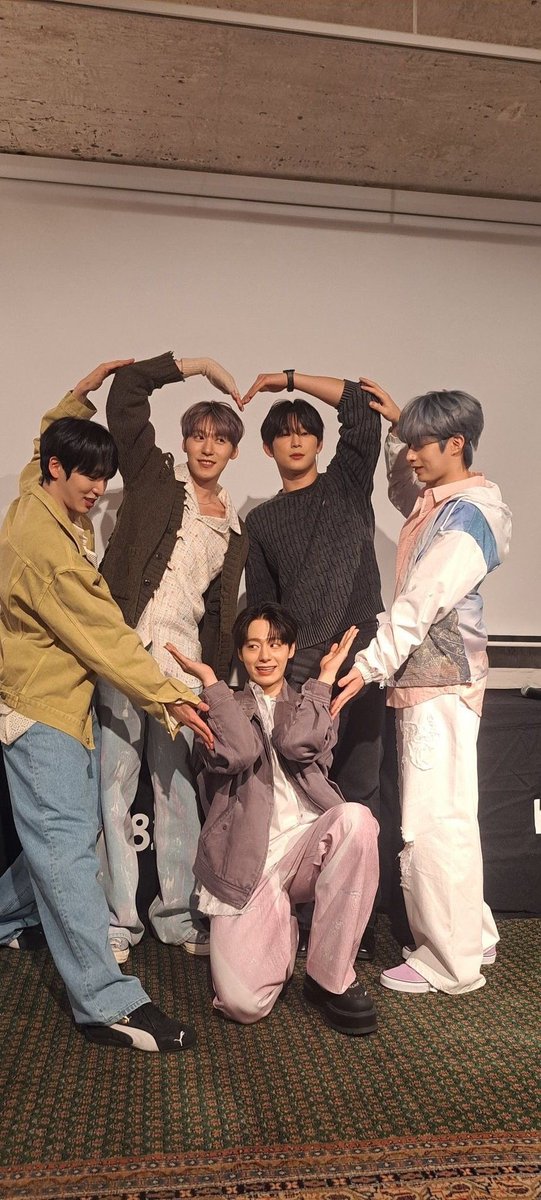 xionigang • june 🇵🇭 tweet media