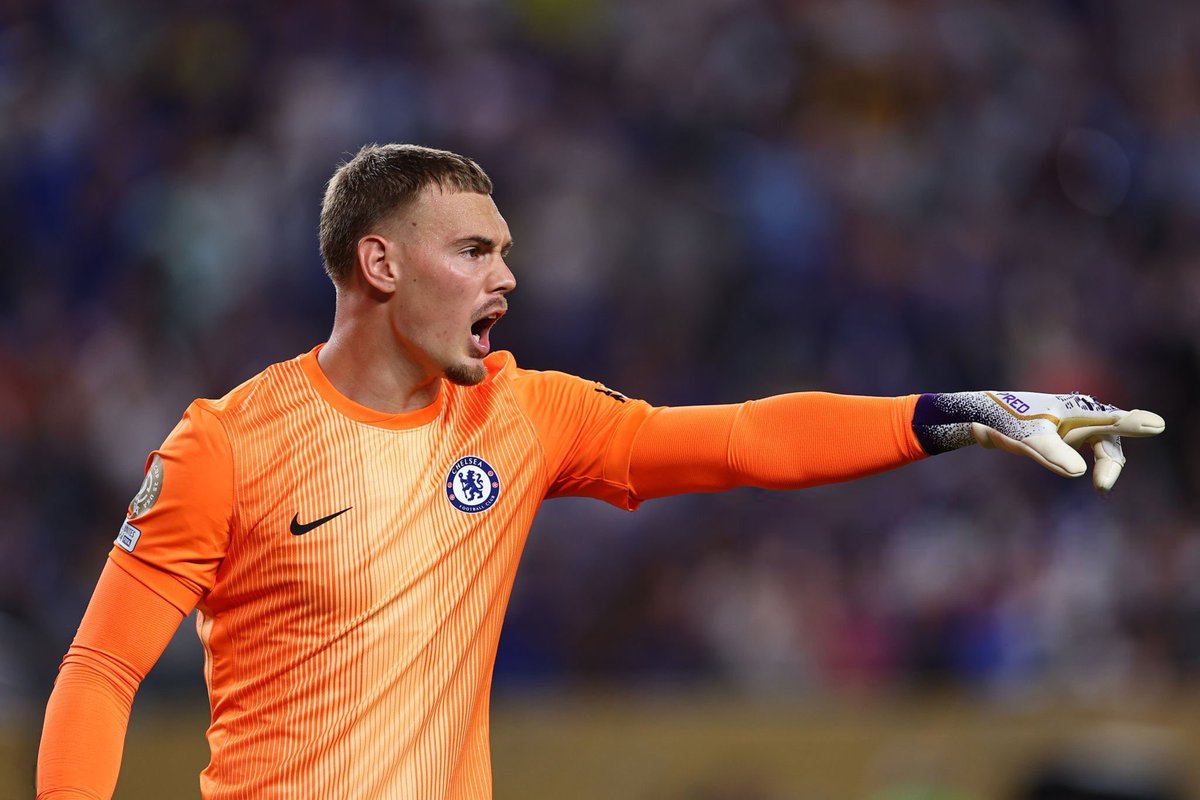 __CFCWhizz's tweet image. Jorgensen and Rosenior ruin this match for Chelsea tonight.